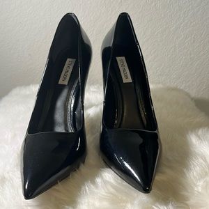 Steve Madden Classic Pointy Toe Stiletto Pumps- Black